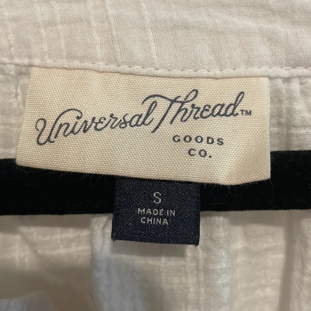 Universal Thread Tunic - Picture 2 of 3